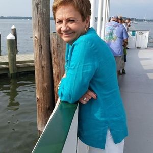 Meet your Posher, Carol